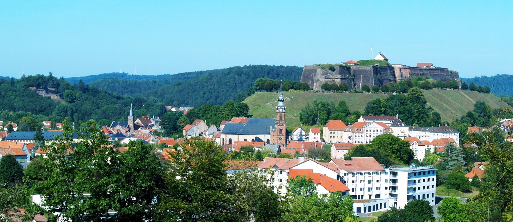 Photo citadelle et ville_Cyrill Fritz_2021_coupée-w